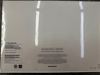 APPLE MACBOOK AIR A2337 8GB RAM 256GB SSD 13